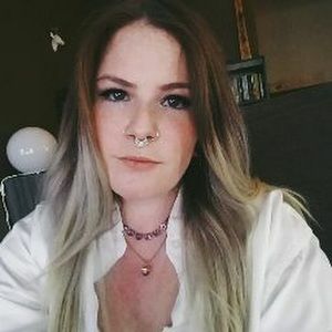 Meet your Posher, Amelia